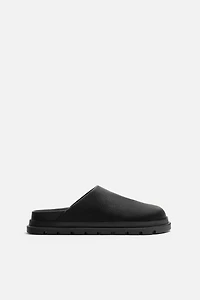 THICK CLOGS