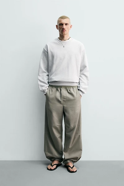PANTALON PARACHUTE COUPE DÉCONTRACTÉE