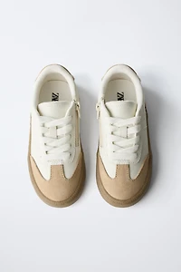 DETAIL SNEAKERS