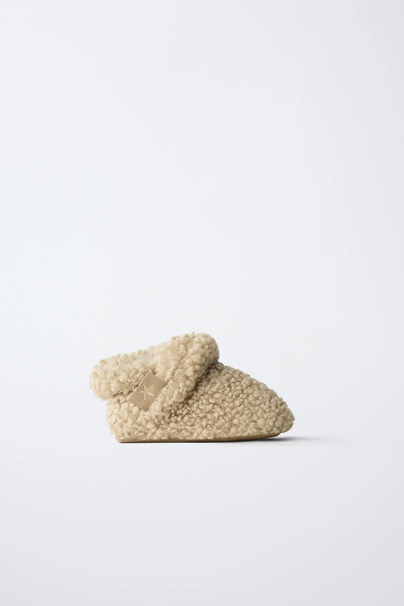 FLEECE BOOTS