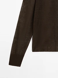 Pull en maille semi-transparente et lin mélangé