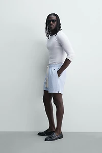 SHORT À RAYURES