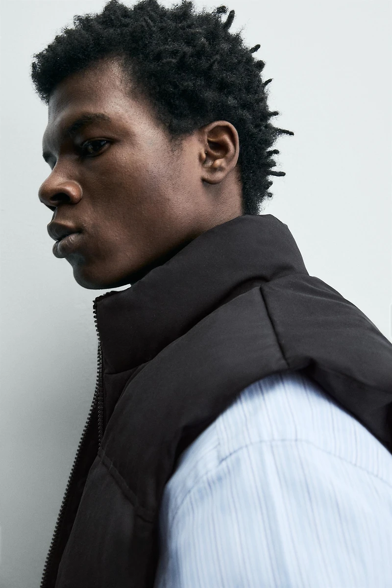 REGULAR FIT PUFFER VEST