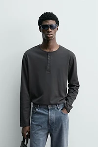 HENLEY NECK T-SHIRT