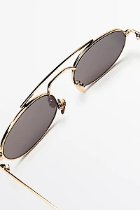 Double bridge oval sunglasses