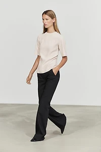 Flowing elbow-length sleeve top