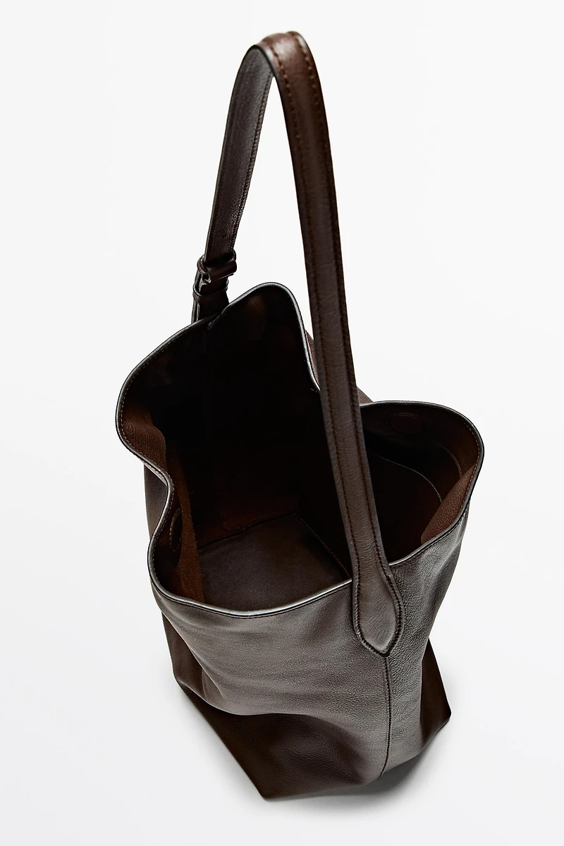 Sac seau en cuir nappa