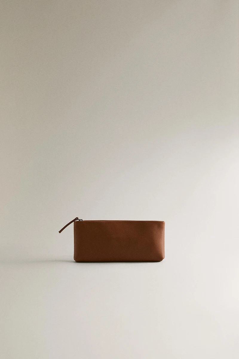 LEATHER CASE