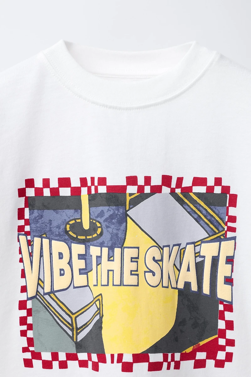 T-SHIRT IMPRIMÉ EN RELIEF