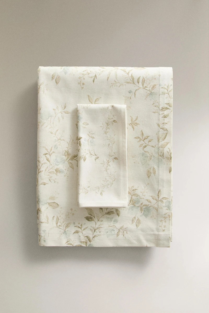 PLANT PRINT TABLECLOTH
