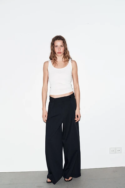 PINSTRIPE PLEATED PANTS