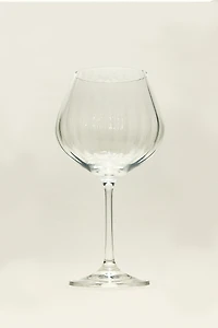 WAVY-EFFECT BOHEMIA CRYSTAL WINE GLASS
