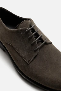 CHAUSSURES EN CUIR CHIC