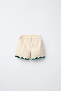 SHORT BRODÉ