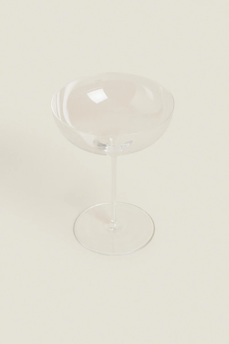 EXTRA LIGHTWEIGHT SPARKLING WINE FLUTE