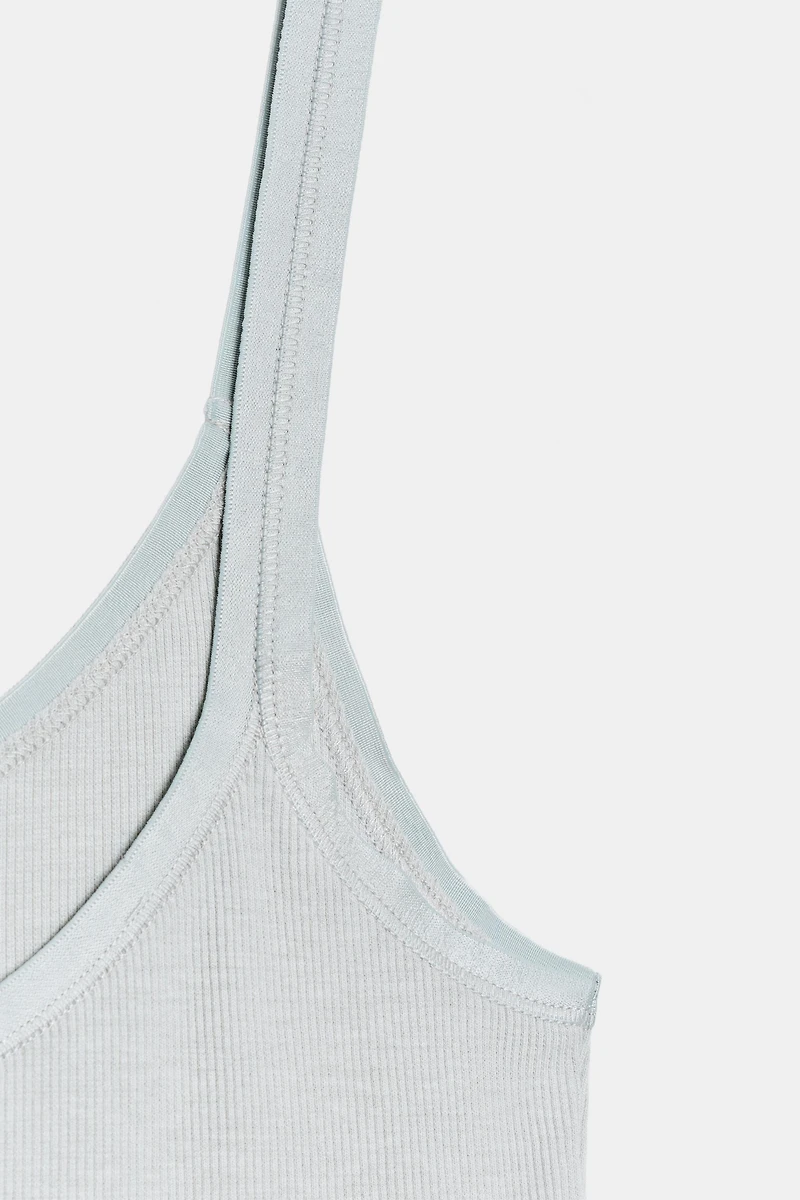 RIBBED STRAP TOP