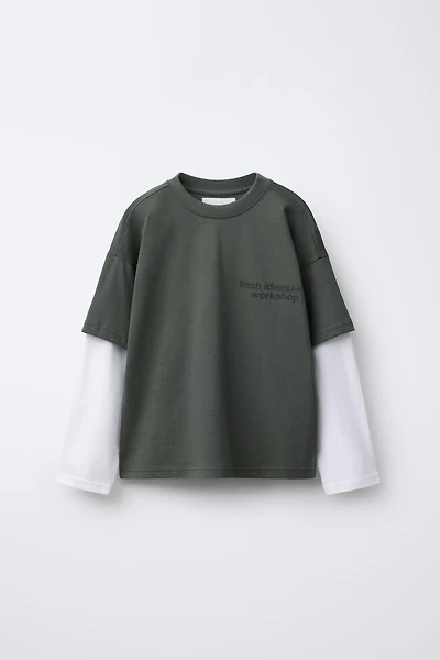 DOUBLE SLEEVE TEXT T-SHIRT