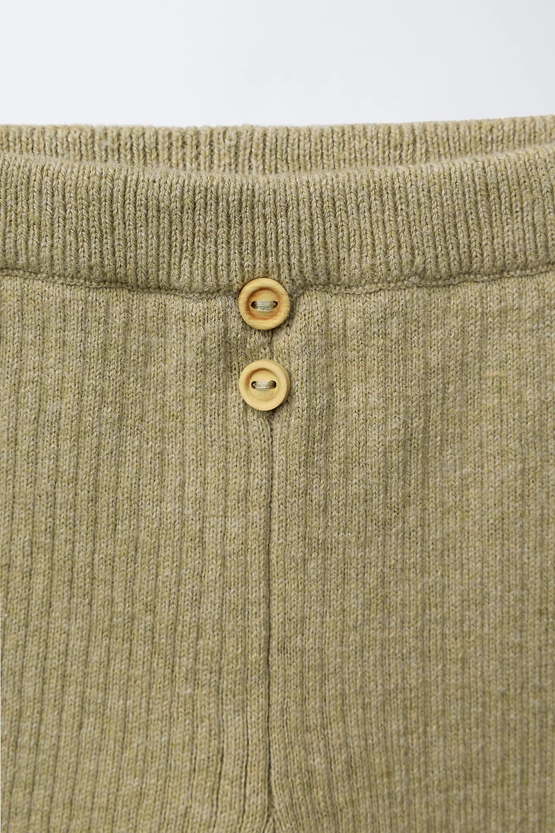 RIBBED LEGGINGS WITH BUTTONS