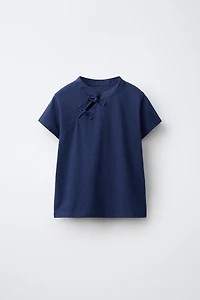 MANDARIN COLLAR T-SHIRT WITH FROG FASTENING