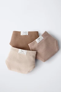 AGES 6-14/ THREE-PACK OF RIBBED BRIEFS WITH LABEL