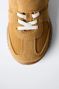 RETRO SNEAKERS