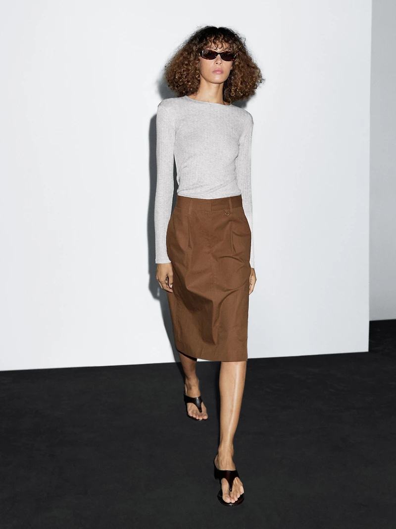 Midi skirt with waist detail