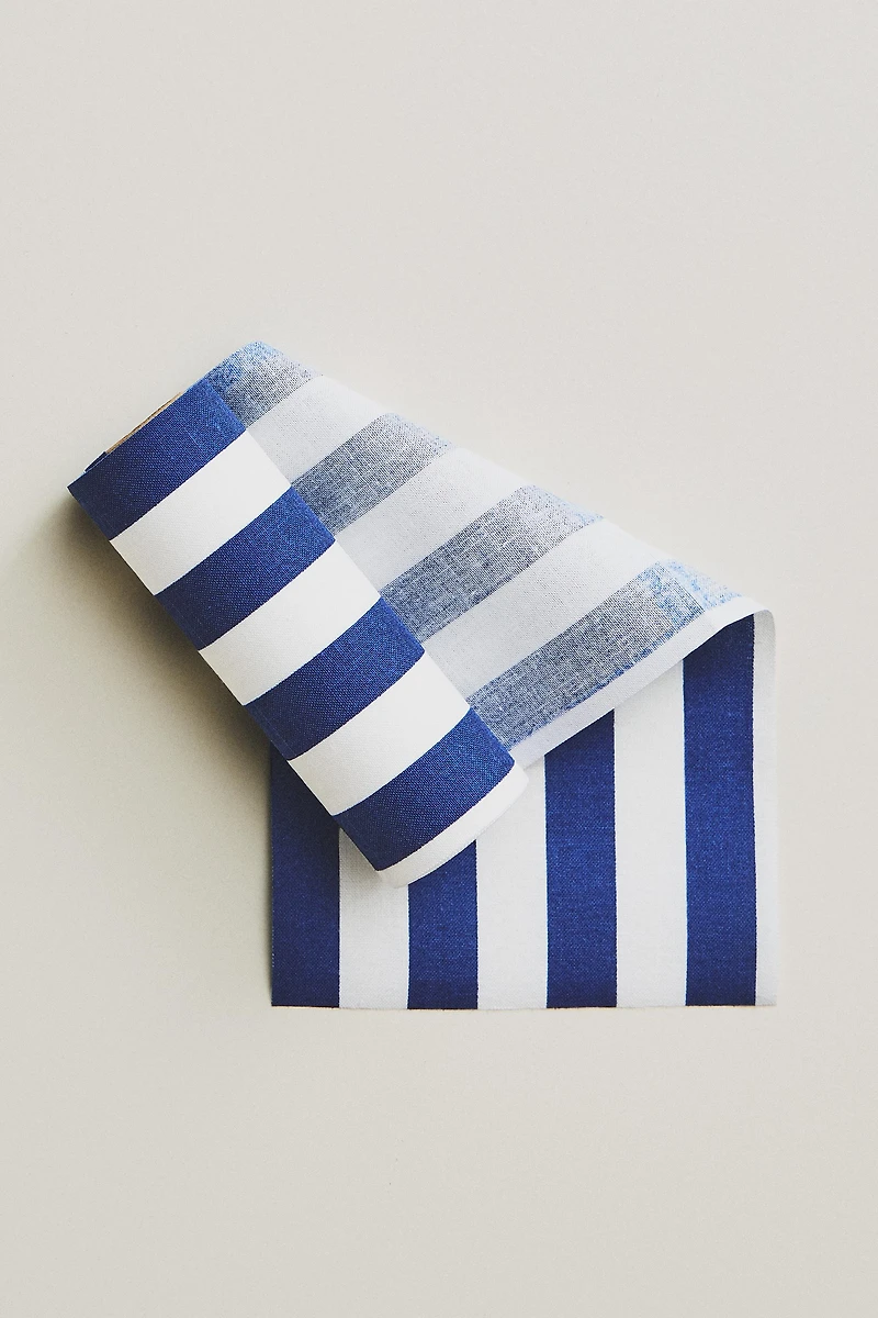 PACK OF STRIPED REUSABLE COTTON NAPKINS (PACK OF 20)