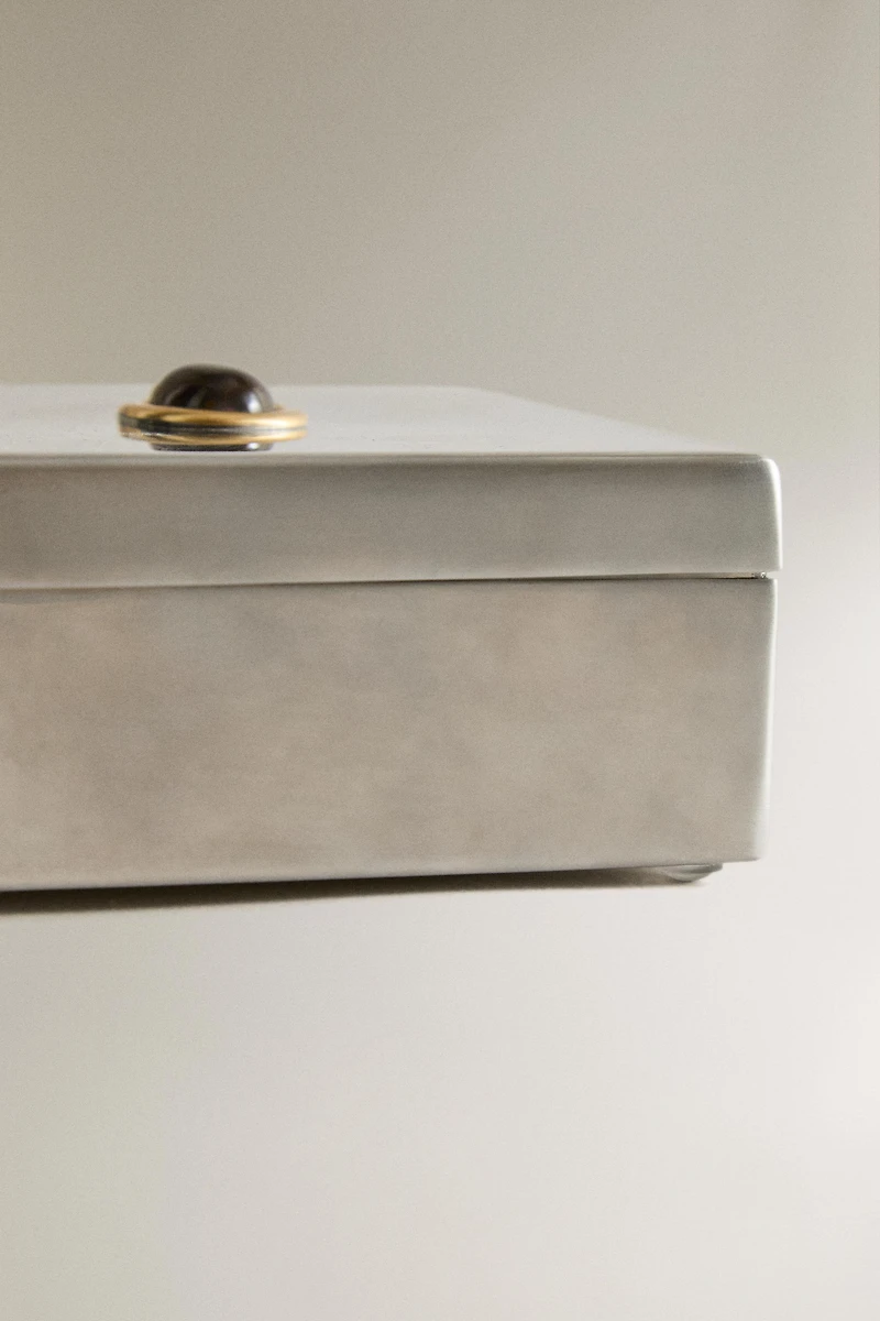 METAL STONE BOX