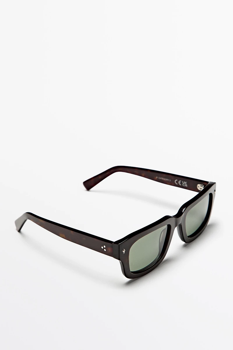 Rectangular sunglasses