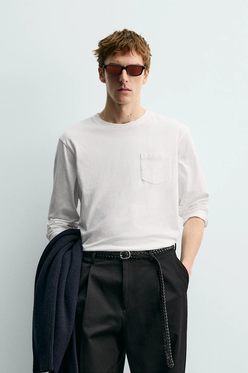 T-SHIRT MANCHES LONGUES AVEC POCHE AARON LEVINE X ZARA