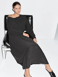 Long flared wool blend knit skirt