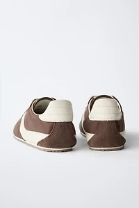 BASKETS AVEC MATIÈRES VARIÉES
