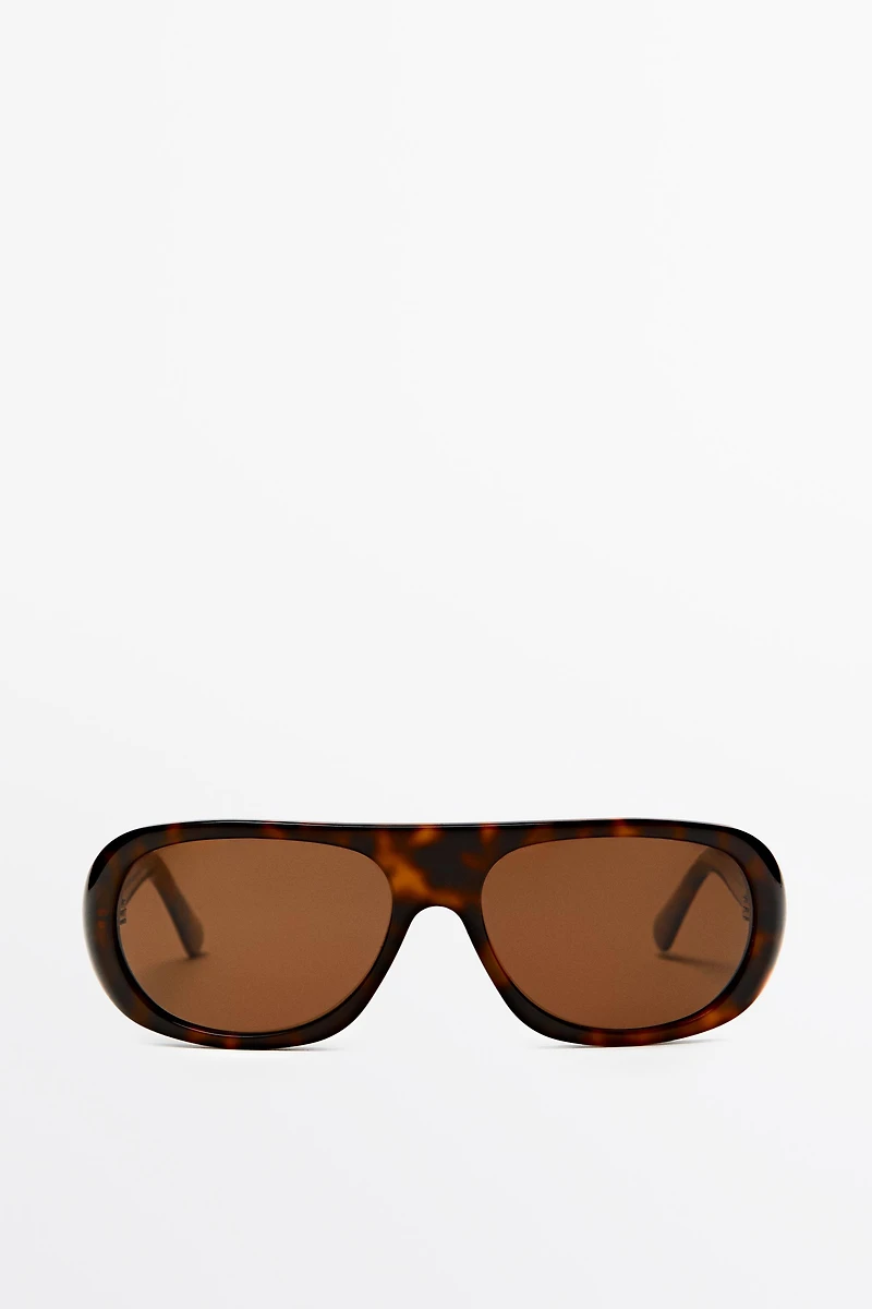 Oval tortoiseshell-effect sunglasses