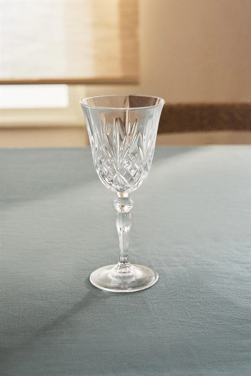 CARVED CRYSTALLINE GLASS