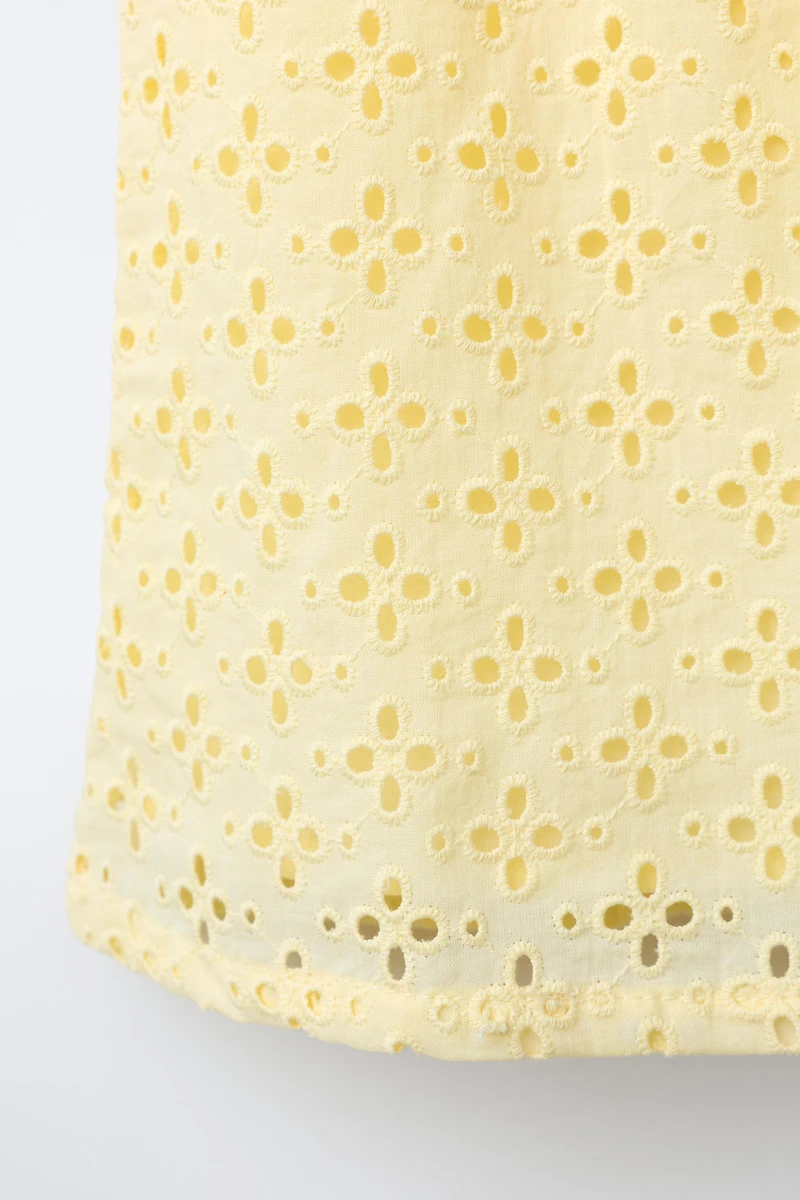 ROBE BIMATIÈRE CROCHET PAPILLONS