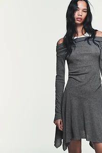 ROBE COURTE ASYMÉTRIQUE