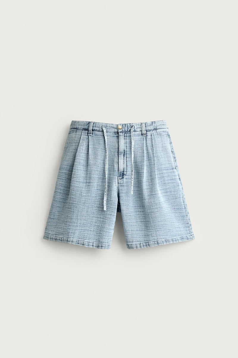 SOFT STRUCTURED PLEATED BERMUDA SHORTS