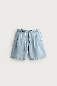 SOFT STRUCTURED PLEATED BERMUDA SHORTS