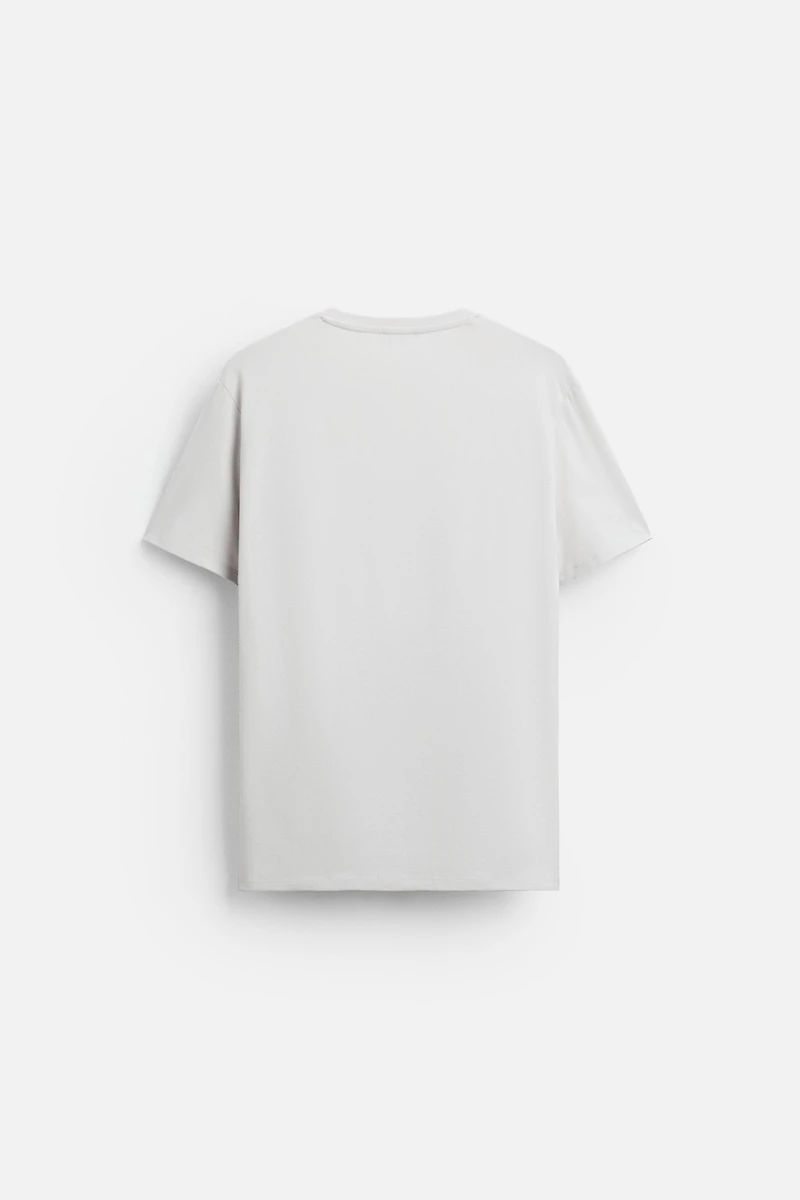 BASIC SLIM FIT T-SHIRT