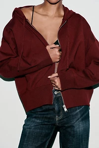 HOODED KNIT SWEATSHIRT