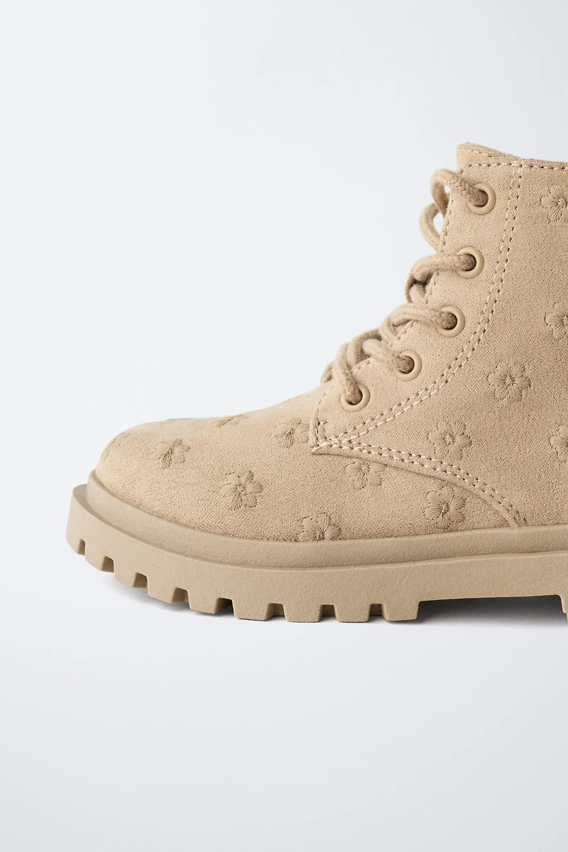 FLOWER BOOTS
