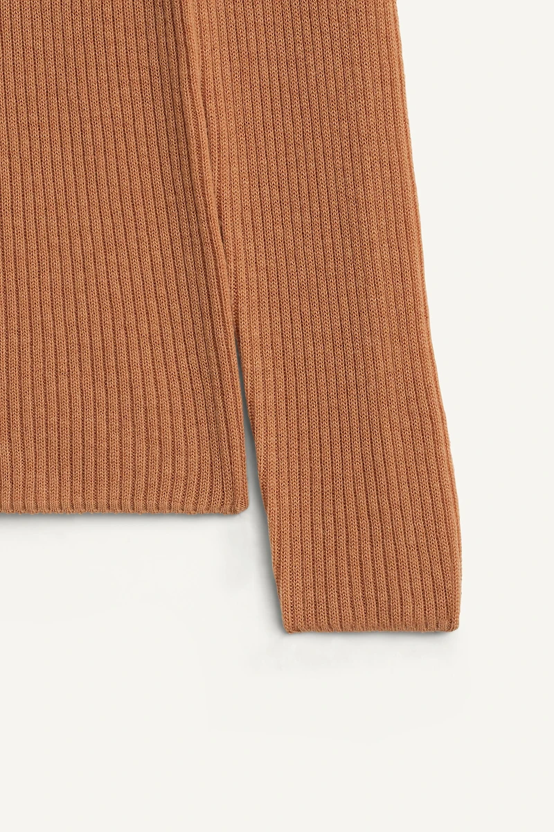 100% WOOL TURTLENECK JUMPER LIMITED EDITION