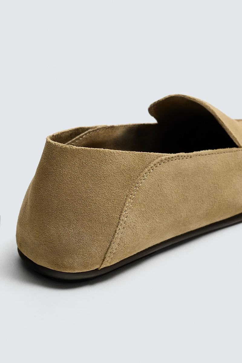 LEATHER LOAFERS
