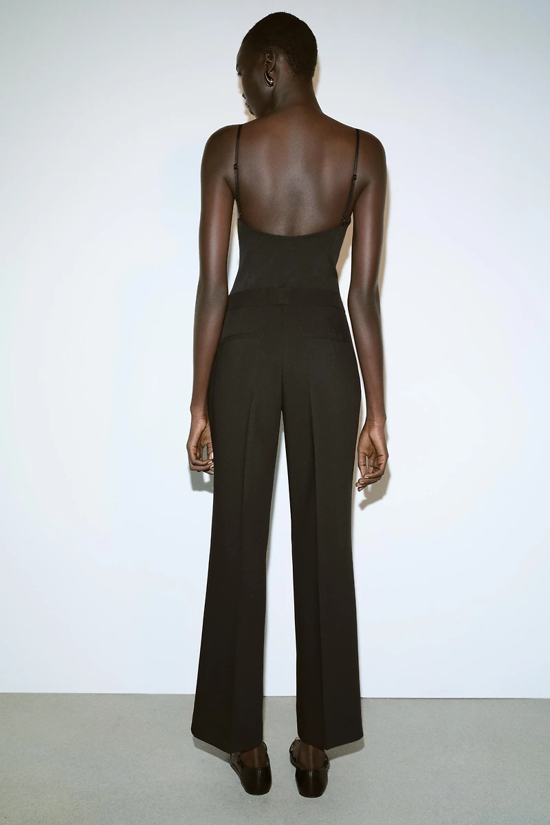 HIGH-WAISTED STRAIGHT LEG PANTS