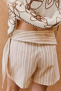 STRIPED SHORTS WITH BELT