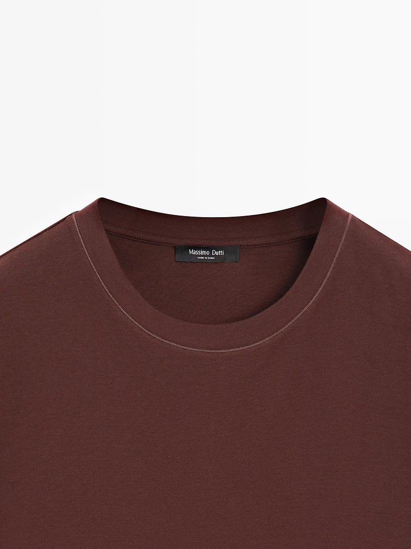 Short sleeve cotton blend T-shirt