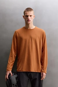 LONG SLEEVE GRAVEL TECHNICAL TEXTURED WEAVE T-SHIRT