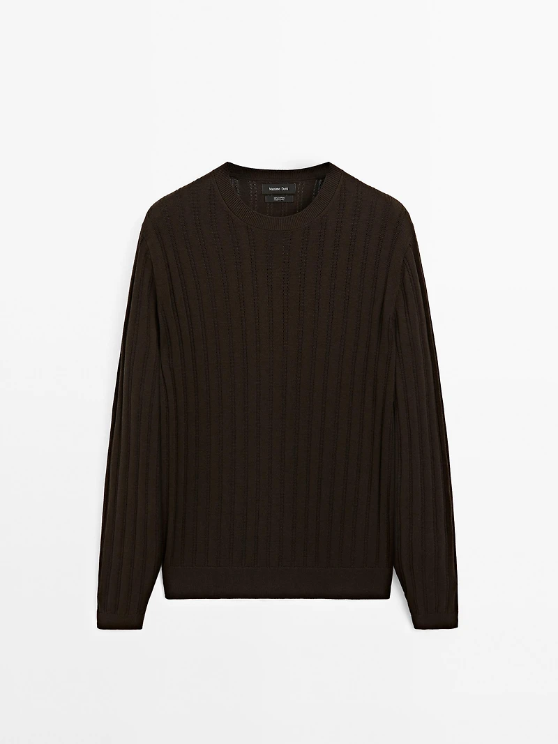 Textured round neck sweater