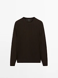 Textured round neck sweater