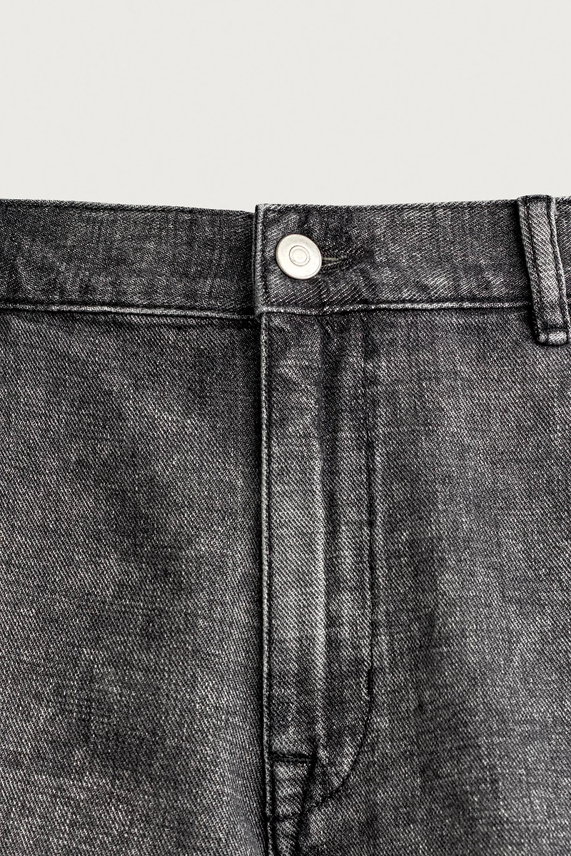 ACID WASH DENIM SHORTS